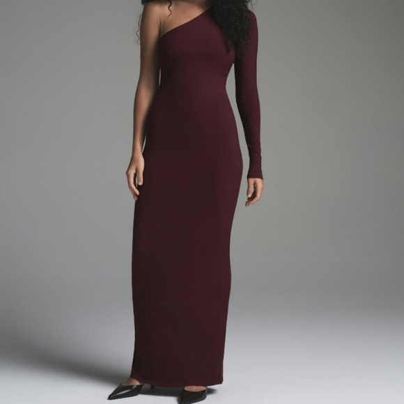 SKIMS Dresses & Skirts - Skims Elegant Soft Longe One Shoulder Long Burgundy Dress Size Xs NwT.